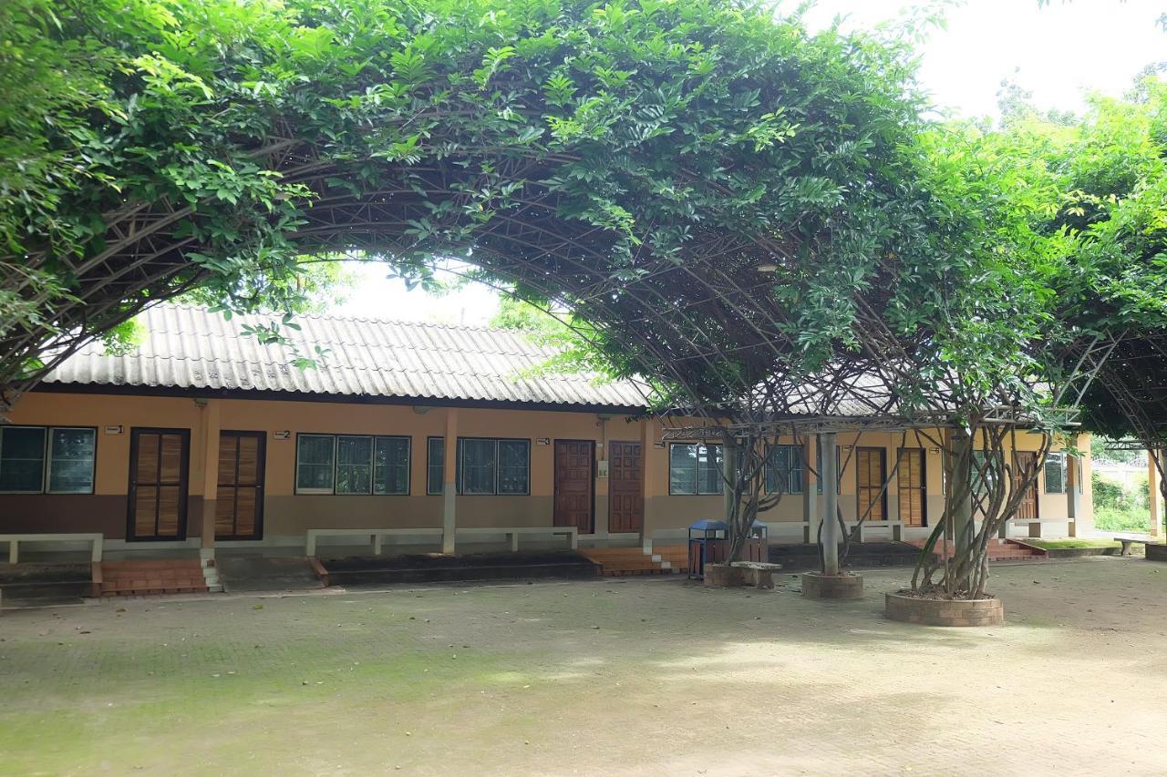 Baan Suan Chan Kanchanaburi Buitenkant foto